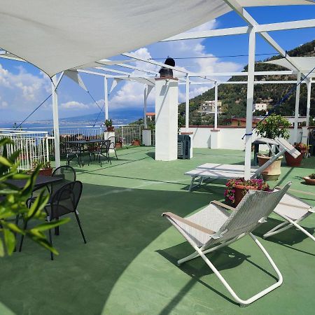 Olindo Apartment E Cristina Apartments Vico Equense Buitenkant foto