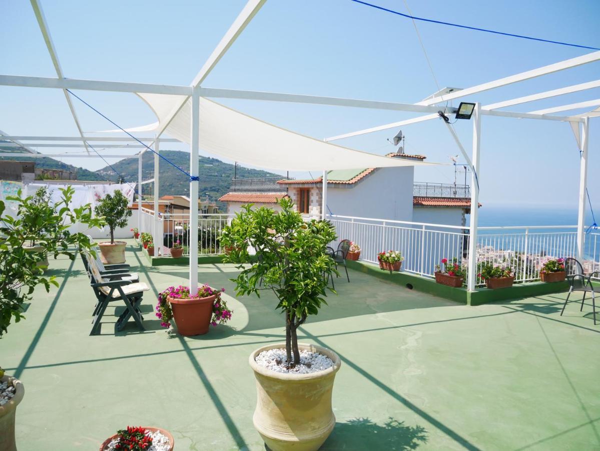 Olindo Apartment E Cristina Apartments Vico Equense Buitenkant foto
